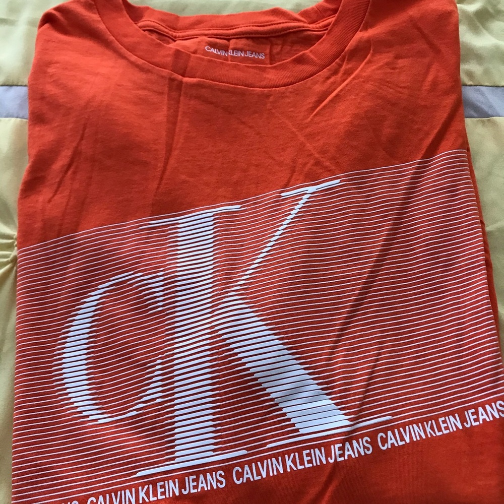 Men’s tee shirt